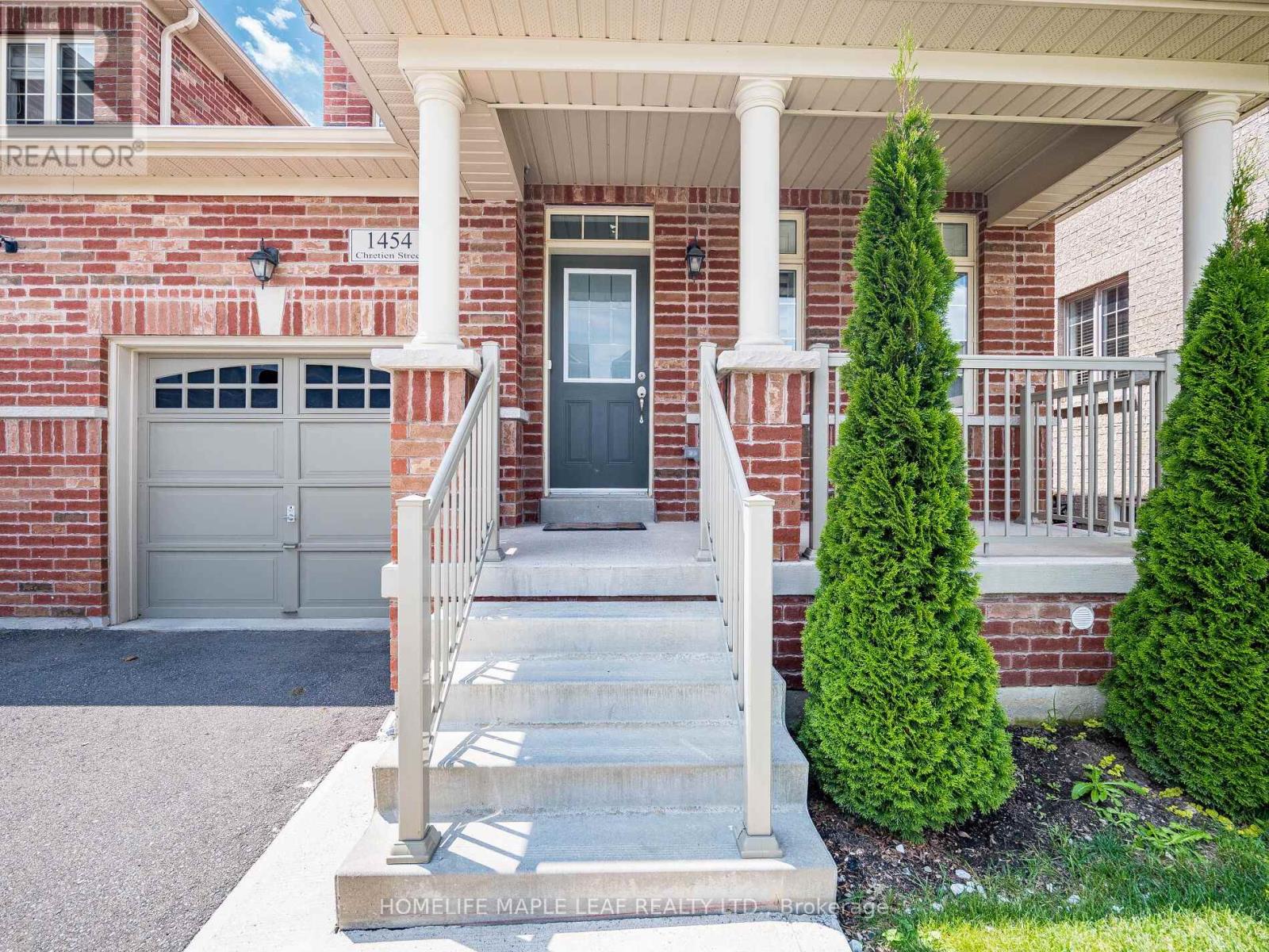 1454 Chretien Street, Milton, Ontario  L9E 1J1 - Photo 4 - W12521164