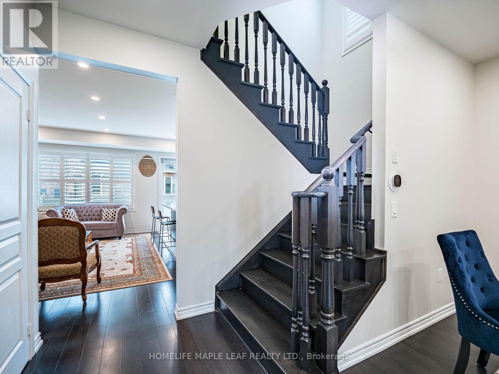 1454 Chretien Street, Milton, Ontario  L9E 1J1 - Photo 7 - W12521164