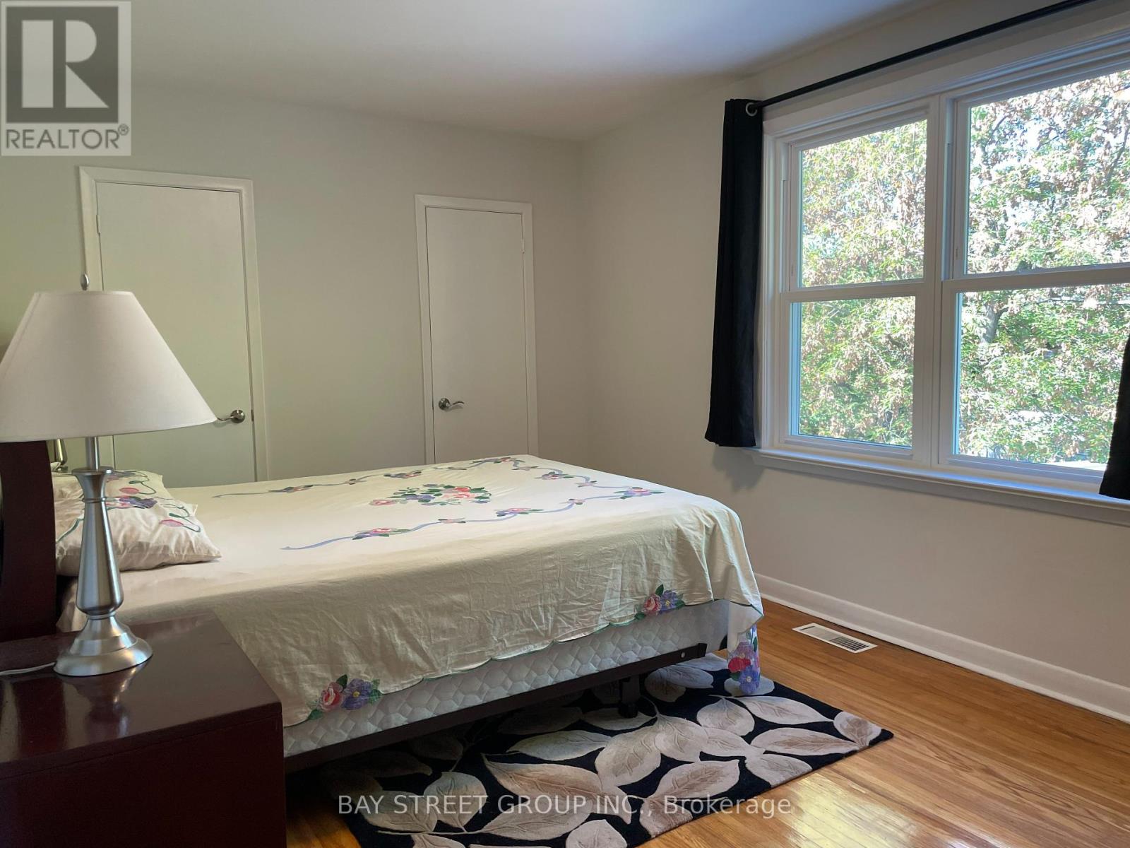 2175 Wiseman Court, Mississauga (Clarkson), Ontario  L5J 1P3 - Photo 14 - W12449872