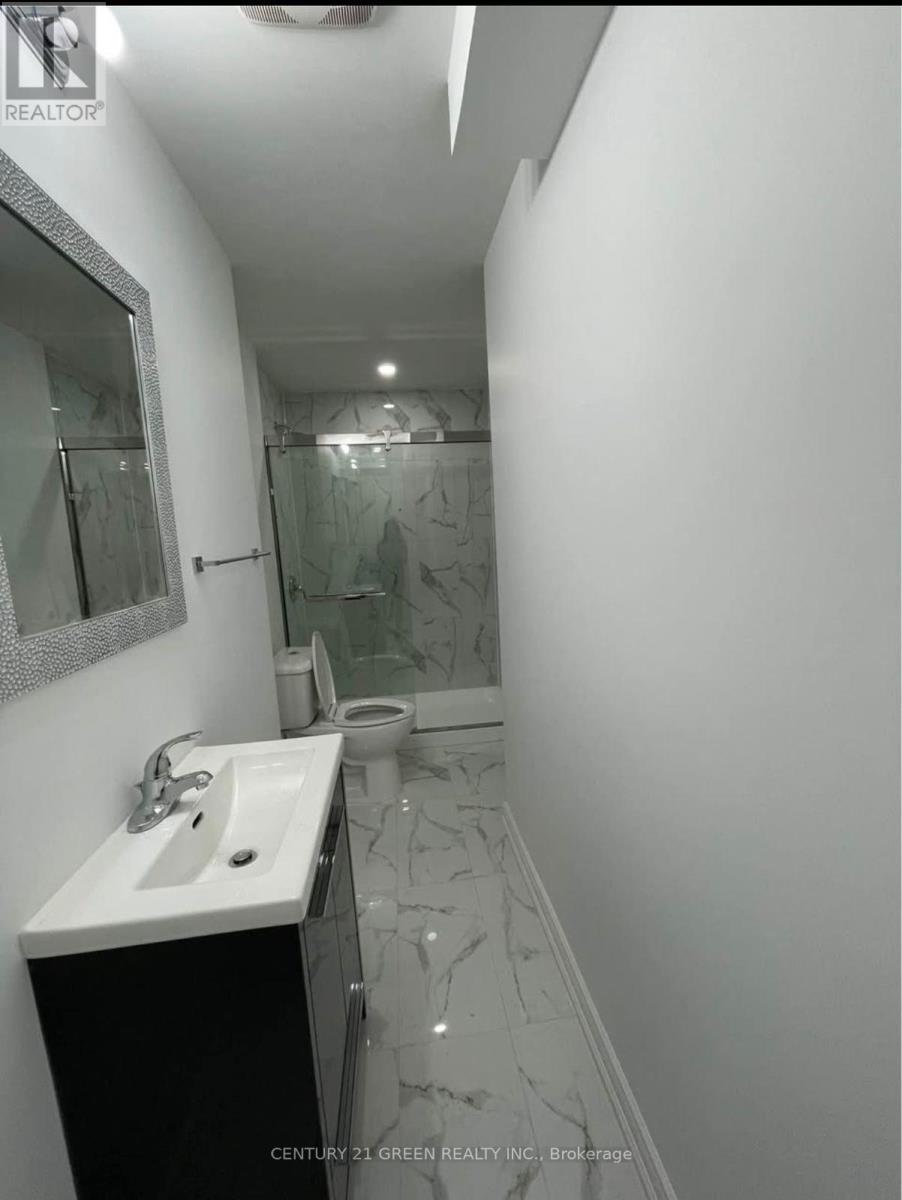 Bsmt - 36 Brentwick Drive, Brampton (Credit Valley), Ontario  L6X 3B4 - Photo 4 - W12477164