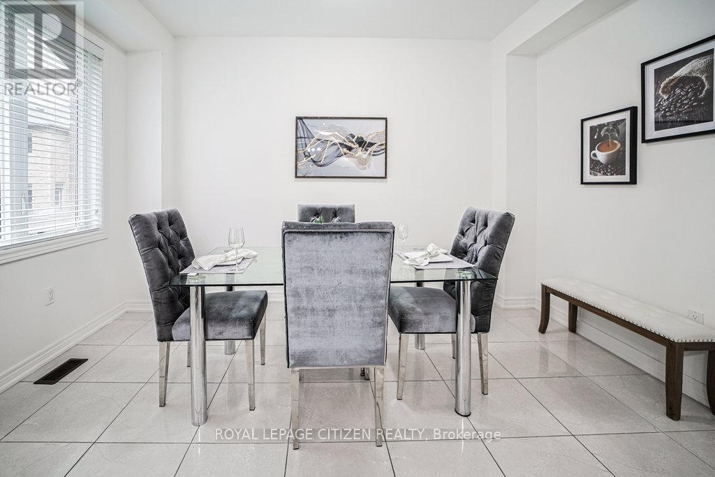 3059 Postridge Drive, Oakville, Ontario  L6H 0S1 - Photo 14 - W12516534