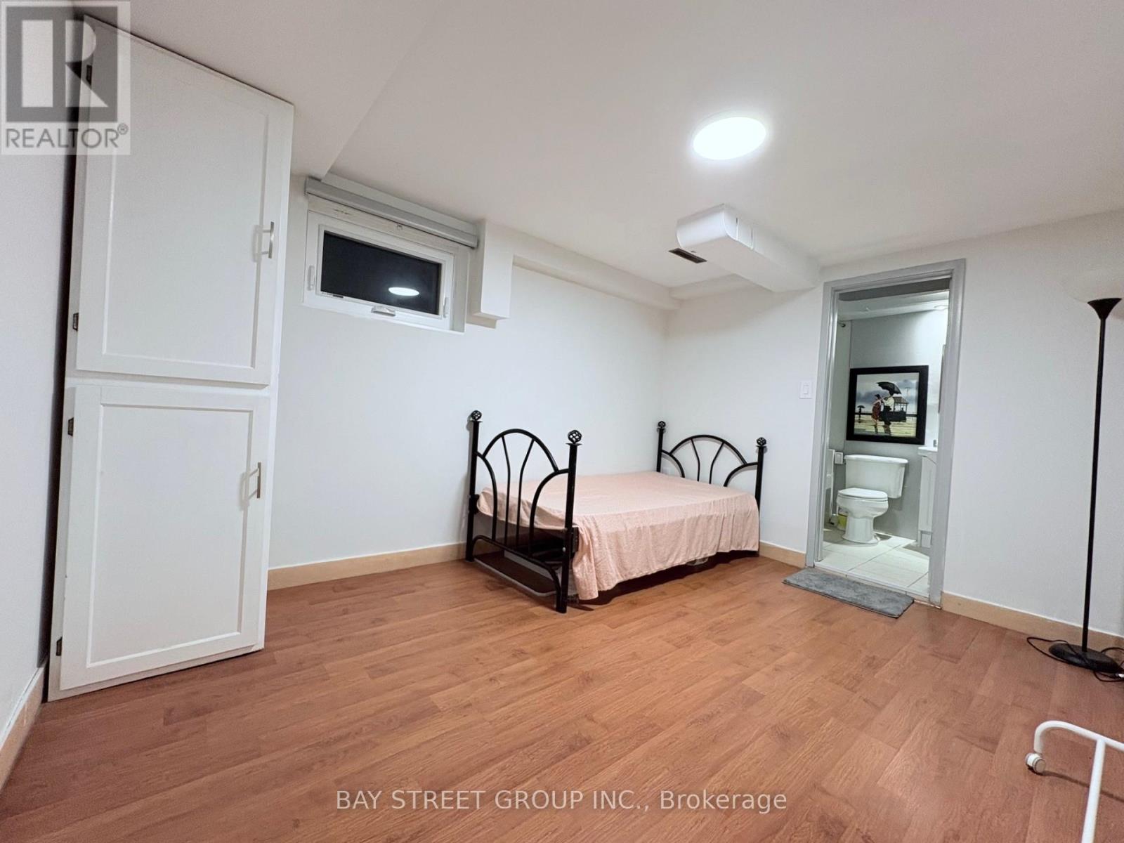 2175 Wiseman Court, Mississauga (Clarkson), Ontario  L5J 1P3 - Photo 31 - W12449872