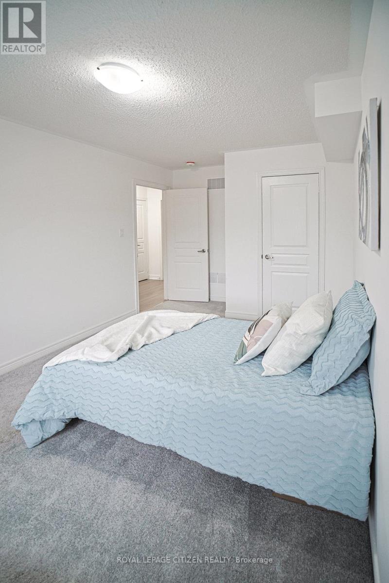 3059 Postridge Drive, Oakville, Ontario  L6H 0S1 - Photo 27 - W12516534