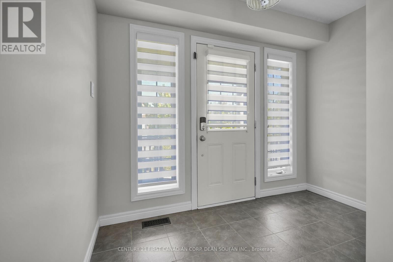 868 Rushbrook Crescent, London South, Ontario  N6K 5B6 - Photo 4 - X12521218