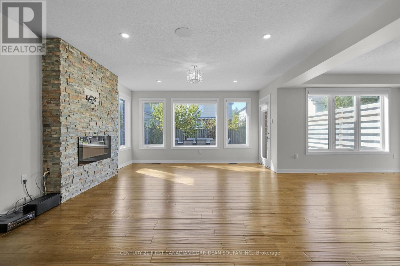 868 Rushbrook Crescent, London South, Ontario  N6K 5B6 - Photo 8 - X12521218