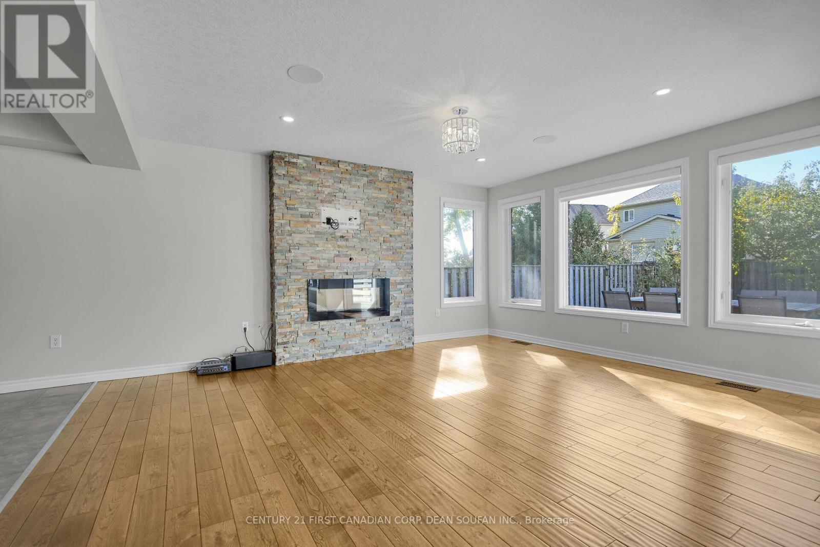 868 Rushbrook Crescent, London South, Ontario  N6K 5B6 - Photo 9 - X12521218