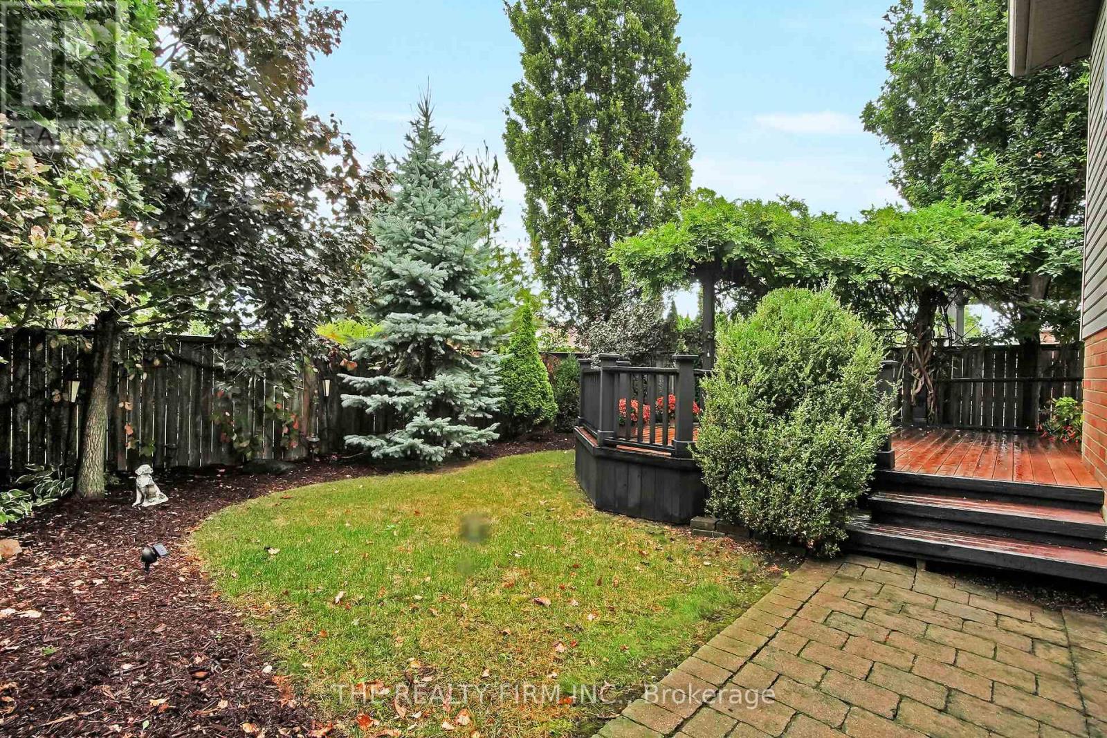 1689 Bayswater Crescent, London North, Ontario  N6G 5M9 - Photo 28 - X12521304