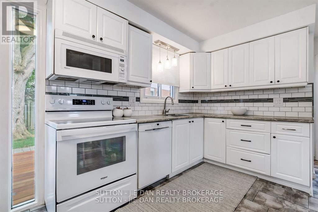 55 Constable Court, London North, Ontario  N6G 3N7 - Photo 5 - X12521338