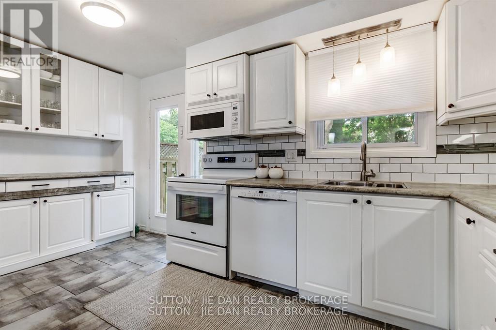 55 Constable Court, London North, Ontario  N6G 3N7 - Photo 7 - X12521338