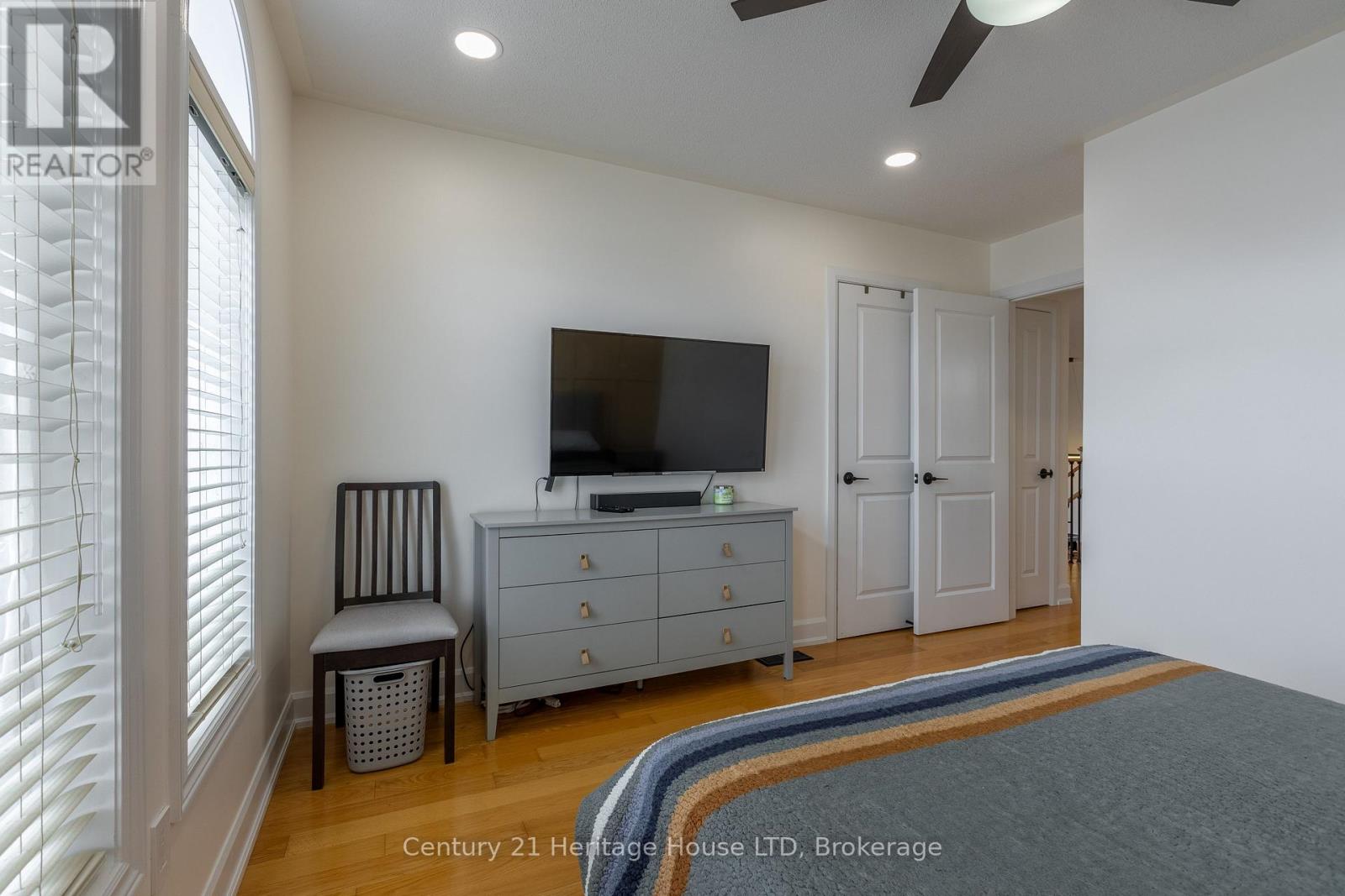 5 Juneberry Road, Thorold, Ontario L2V 0B2 - Photo 25 - X12430125