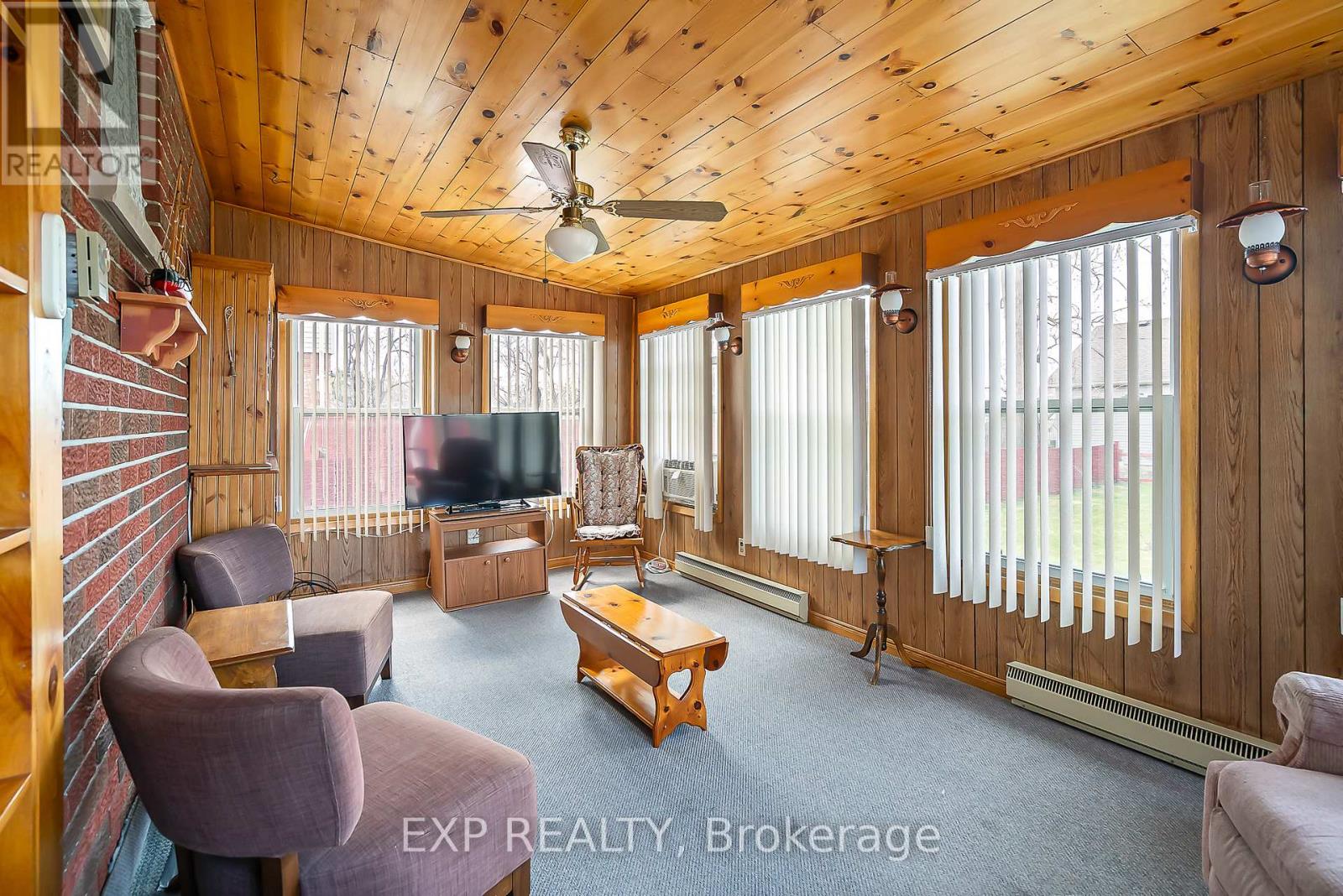 70 Radford Avenue, Fort Erie, Ontario  L2A 5H8 - Photo 13 - X12406845