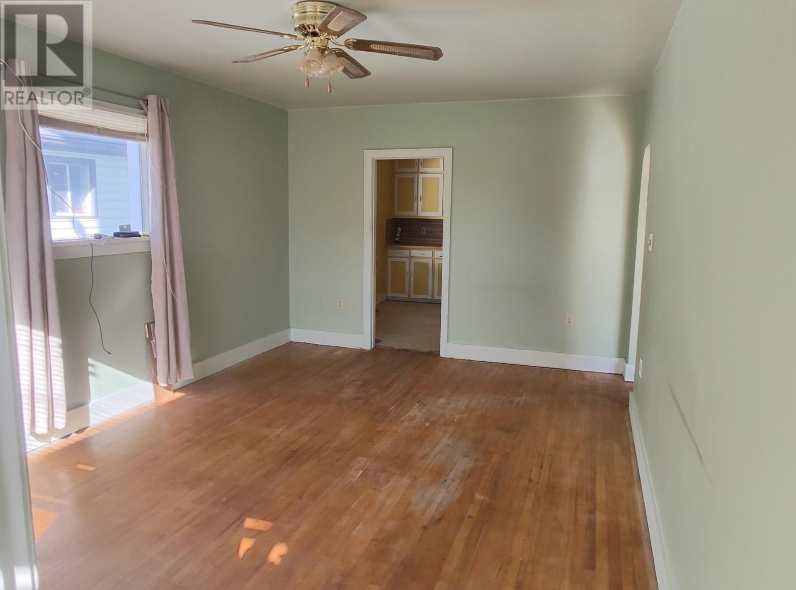 32 Carrie St, Thunder Bay, Ontario  P7A 4H8 - Photo 4 - TB253350