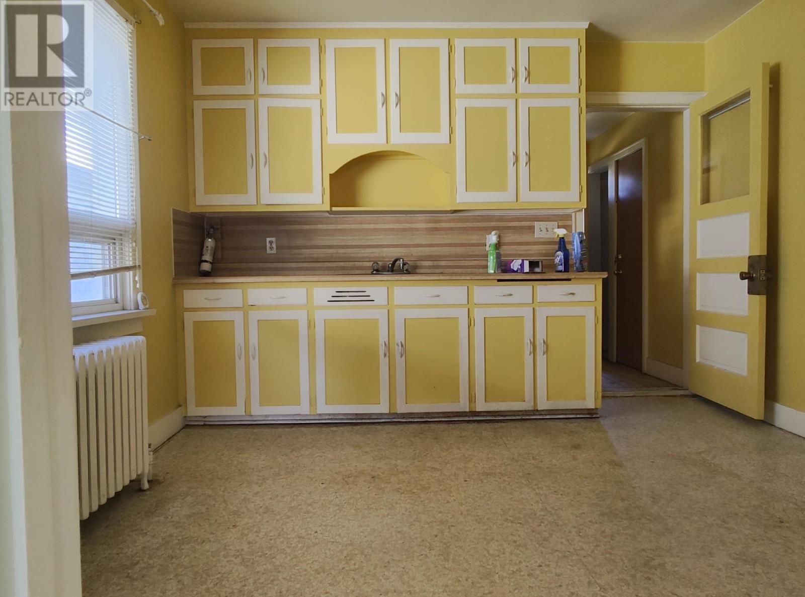 32 Carrie St, Thunder Bay, Ontario  P7A 4H8 - Photo 5 - TB253350