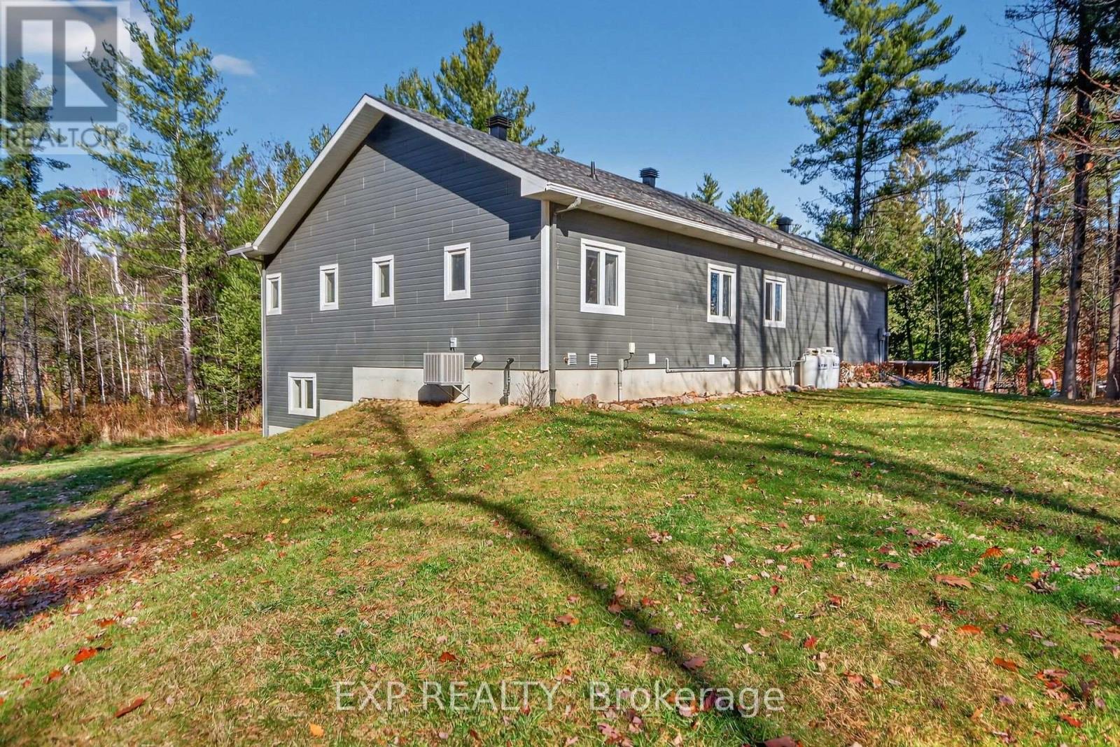 2989 Ramsay Concession 3c Road, Mississippi Mills, Ontario K0A 1A0 - Photo 43 - X12521206