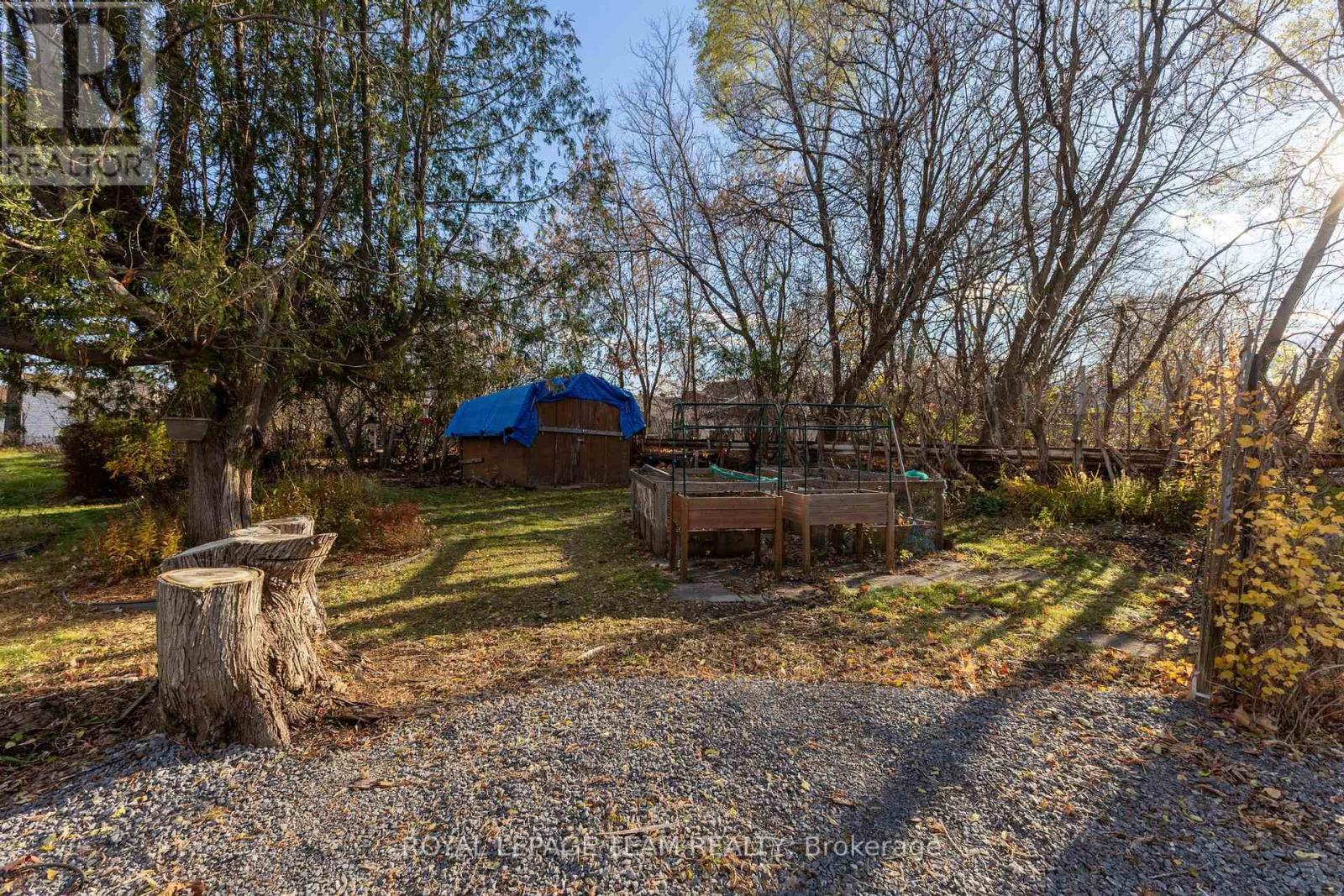 31 Daniel Street N, Arnprior, Ontario K7S 2K6 - Photo 17 - X12521220