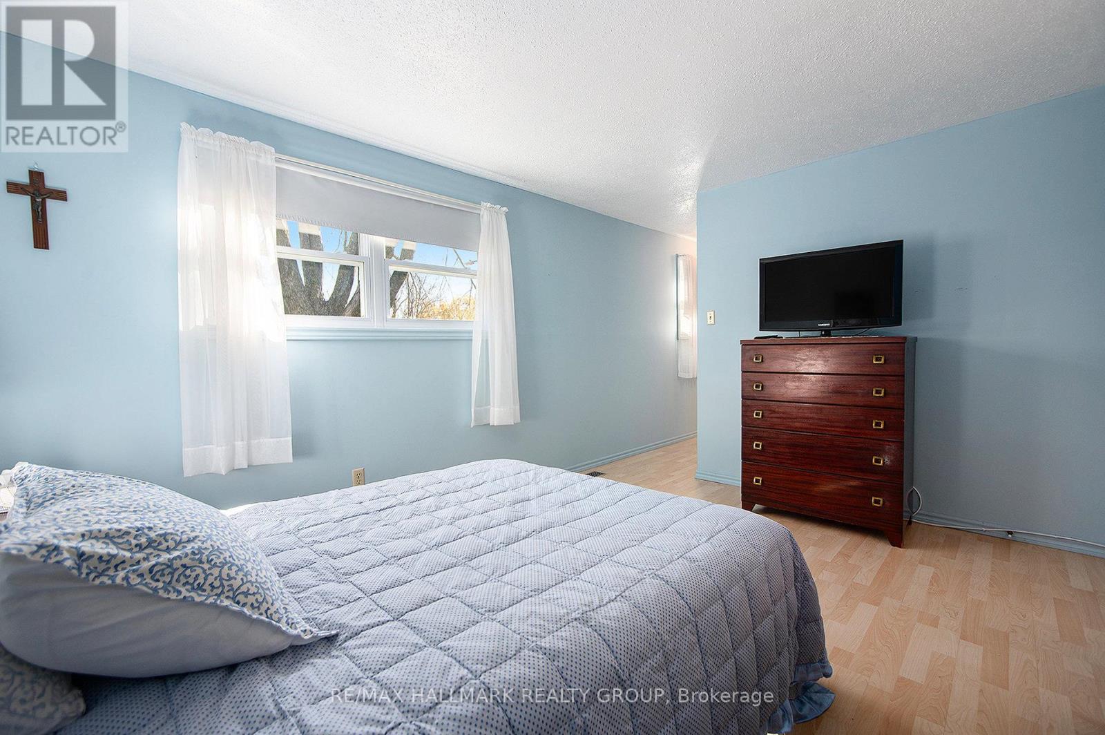 1570 Payette Drive, Ottawa, Ontario  K1E 1S9 - Photo 20 - X12521232