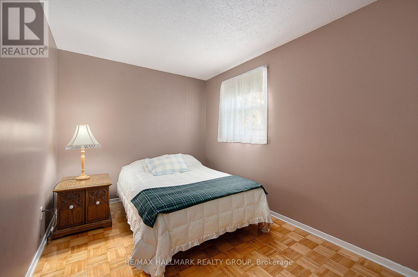 1570 Payette Drive, Ottawa, Ontario  K1E 1S9 - Photo 26 - X12521232