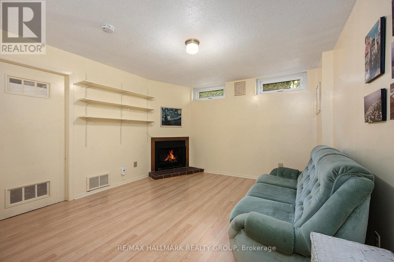 1570 Payette Drive, Ottawa, Ontario  K1E 1S9 - Photo 29 - X12521232