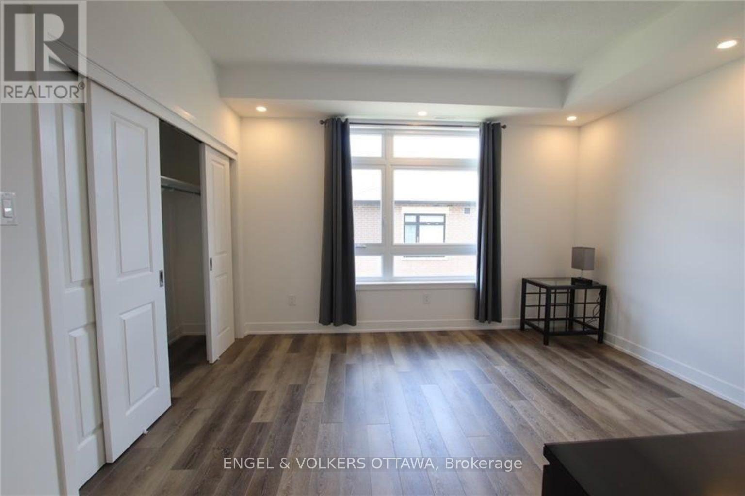 H - 380 Rolling Meadow Crescent, Ottawa, Ontario  K1W 0S1 - Photo 13 - X12521288