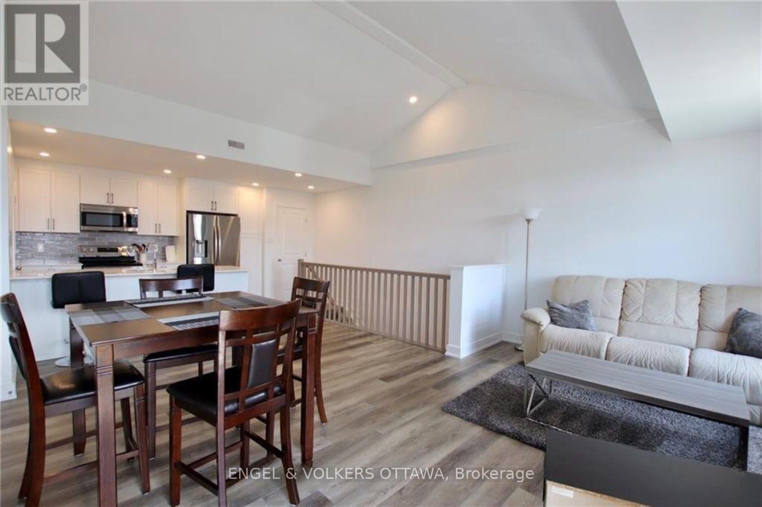 H - 380 Rolling Meadow Crescent, Ottawa, Ontario  K1W 0S1 - Photo 6 - X12521288