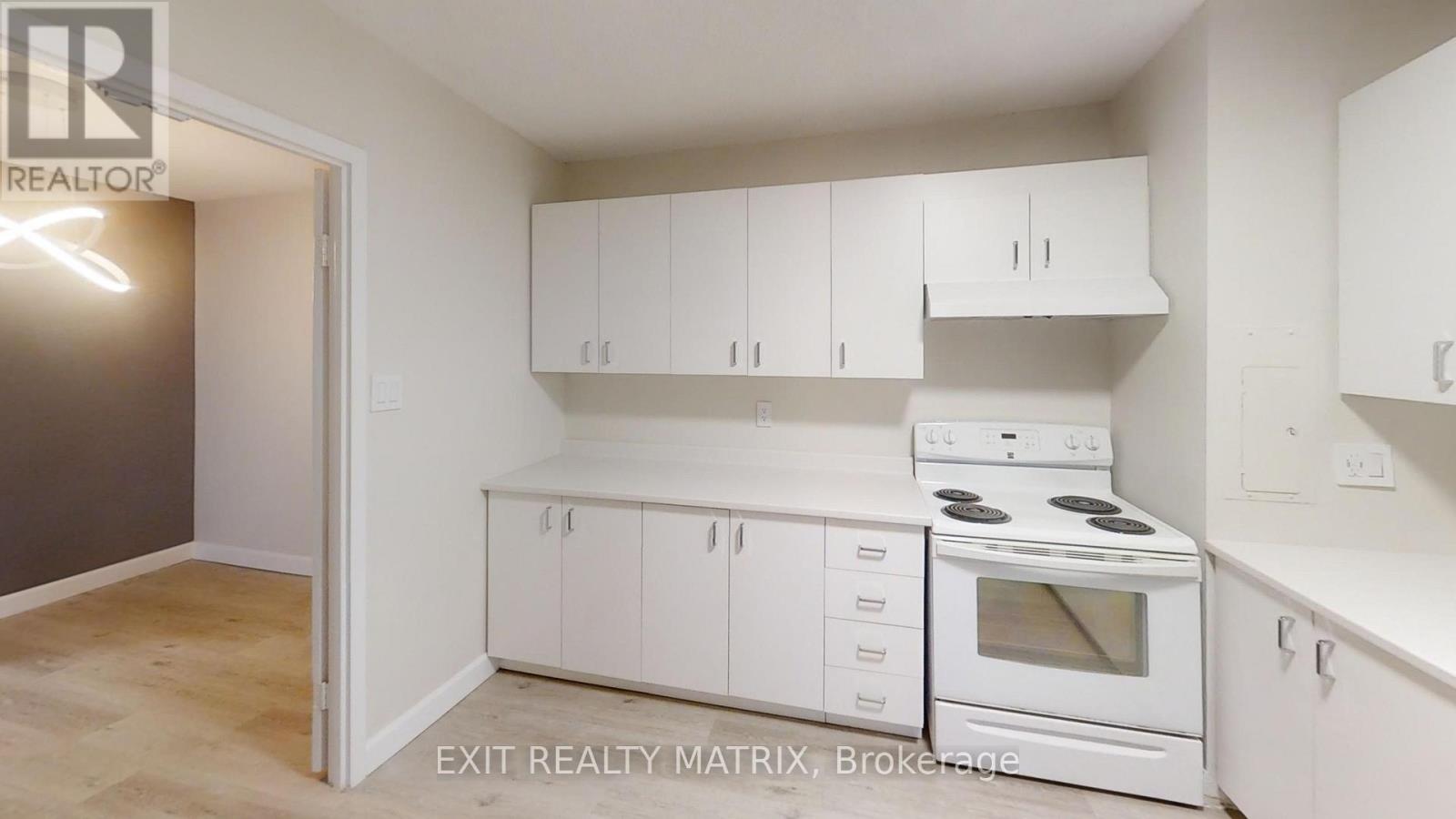 1011 - 2951 Riverside Drive, Ottawa, Ontario K1V 8W6 - Photo 4 - X12521344