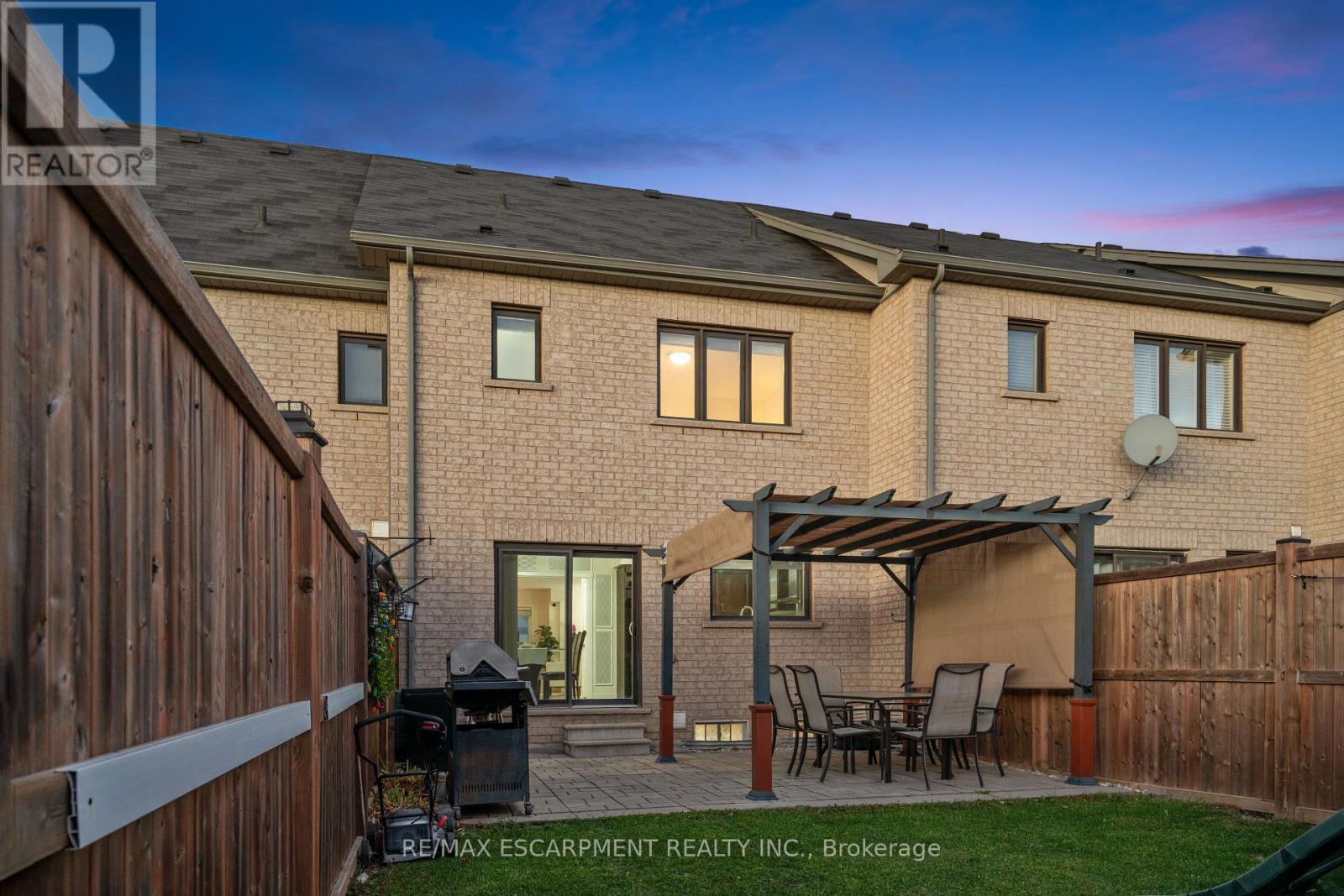 12 Crafter Crescent, Hamilton, Ontario  L8J 0H6 - Photo 31 - X12520962