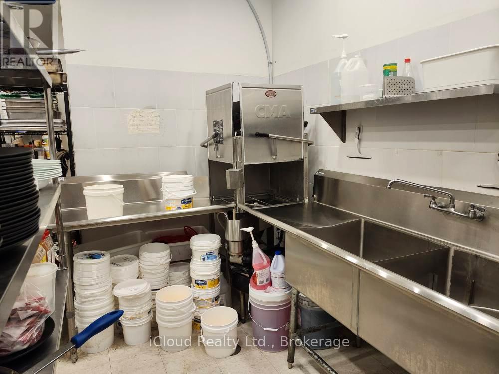 35 Talbot Street E, Haldimand, Ontario  N0A 1E0 - Photo 6 - X12520992