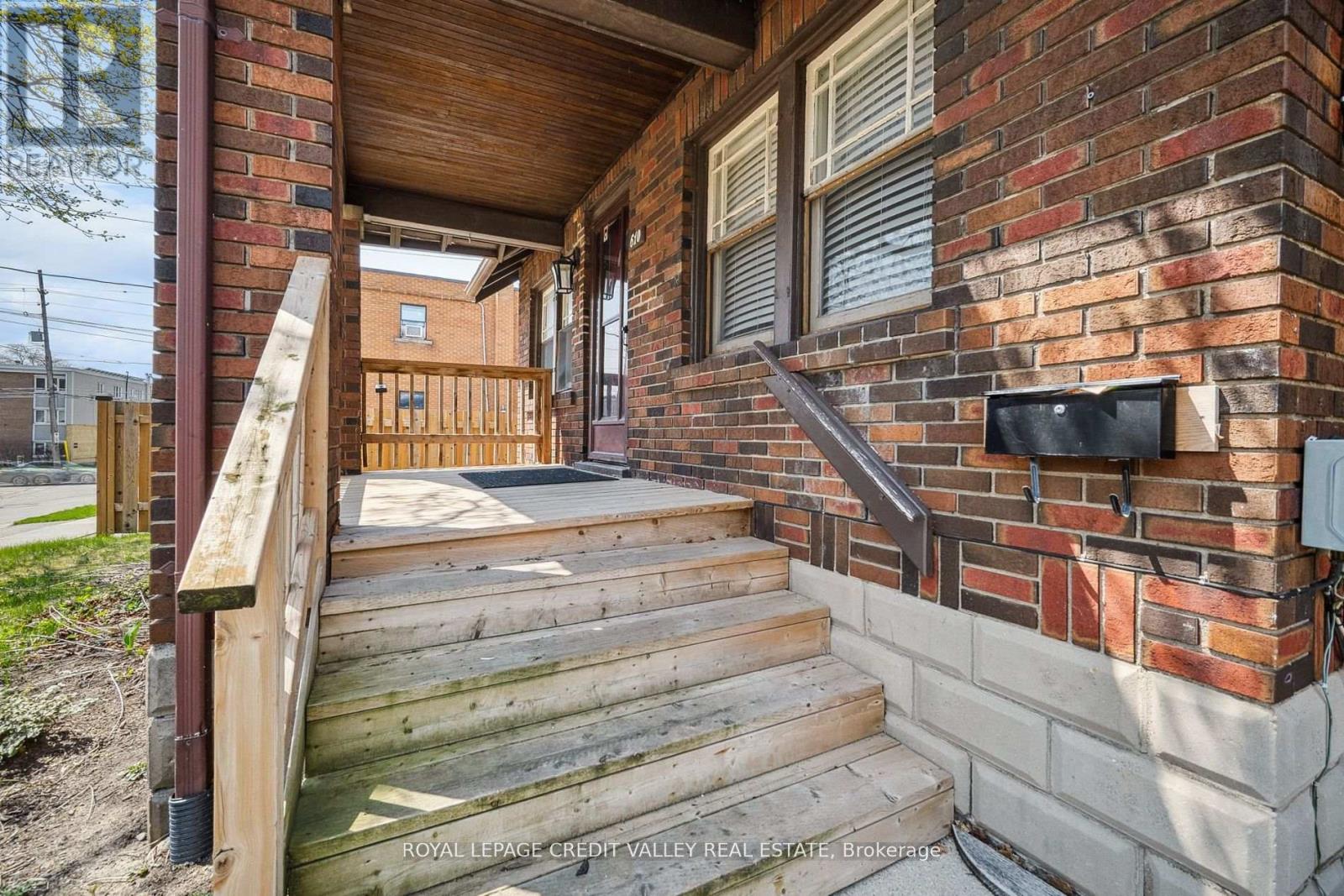 610 Wallace Street, London East, Ontario  N5Y 3R7 - Photo 3 - X12521050