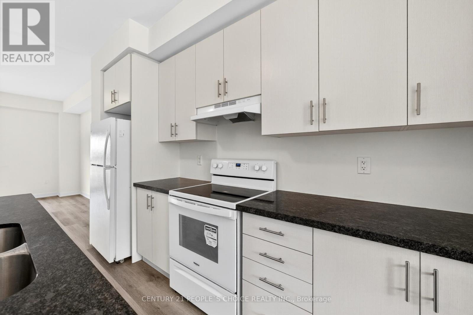 21 - 527 Shaver Road, Hamilton, Ontario L9G 0J1 - Photo 11 - X12521056