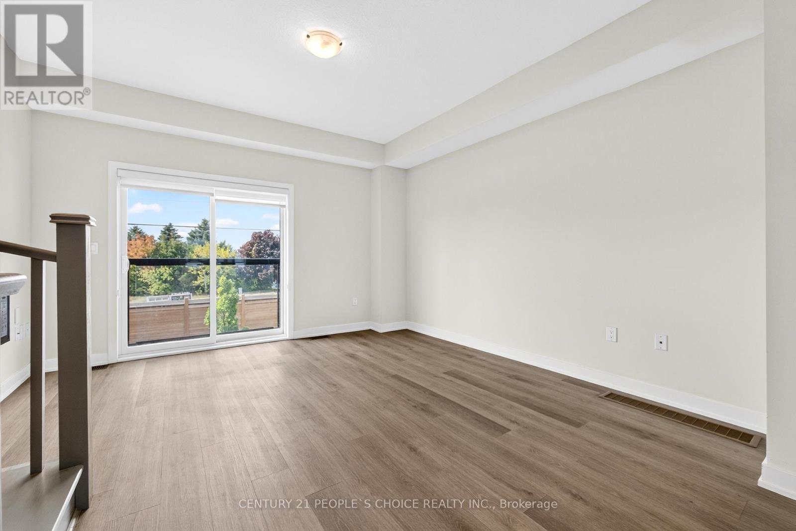 21 - 527 Shaver Road, Hamilton, Ontario L9G 0J1 - Photo 12 - X12521056