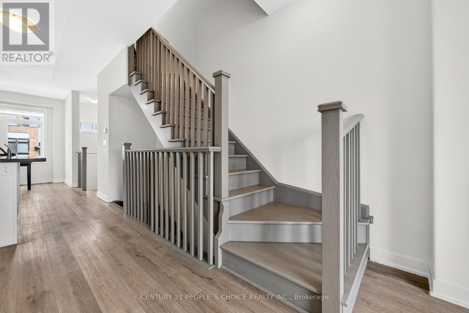 21 - 527 Shaver Road, Hamilton, Ontario L9G 0J1 - Photo 18 - X12521056