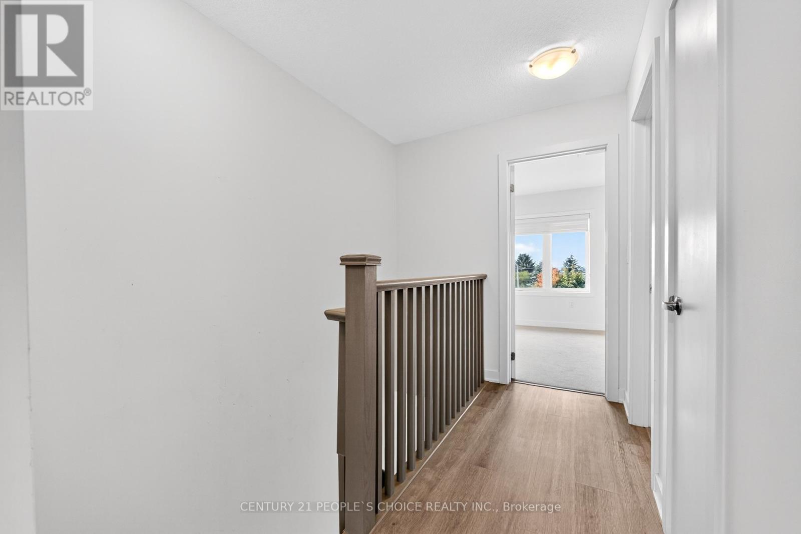 21 - 527 Shaver Road, Hamilton, Ontario L9G 0J1 - Photo 20 - X12521056