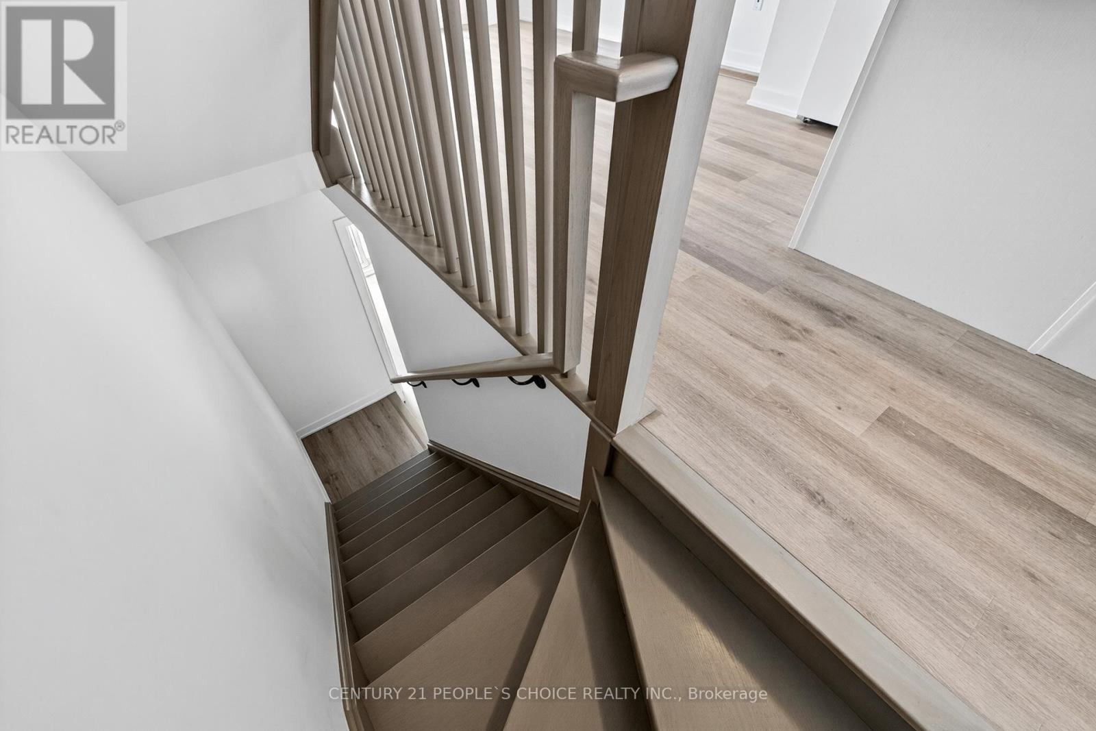 21 - 527 Shaver Road, Hamilton, Ontario L9G 0J1 - Photo 33 - X12521056