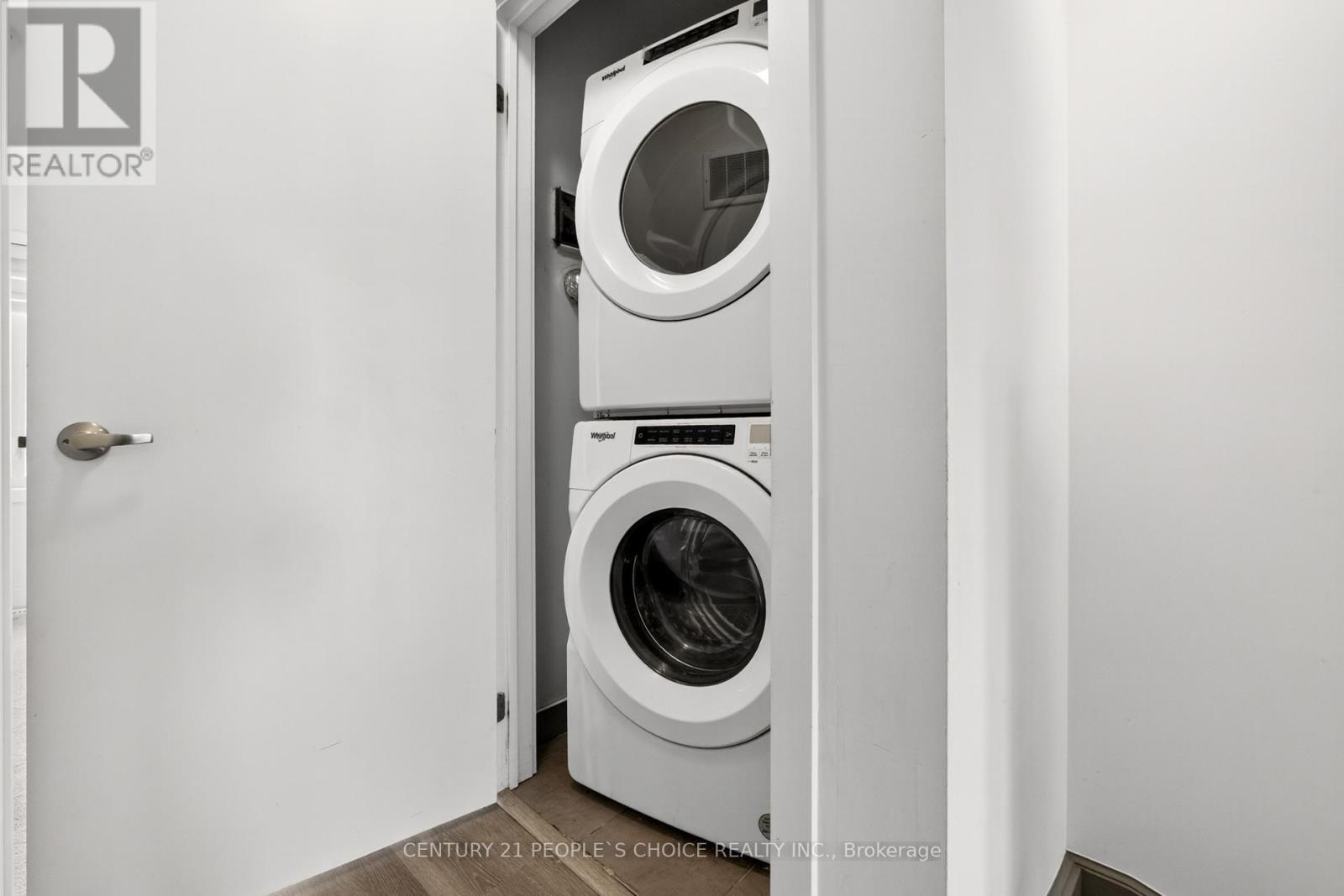 21 - 527 Shaver Road, Hamilton, Ontario L9G 0J1 - Photo 36 - X12521056