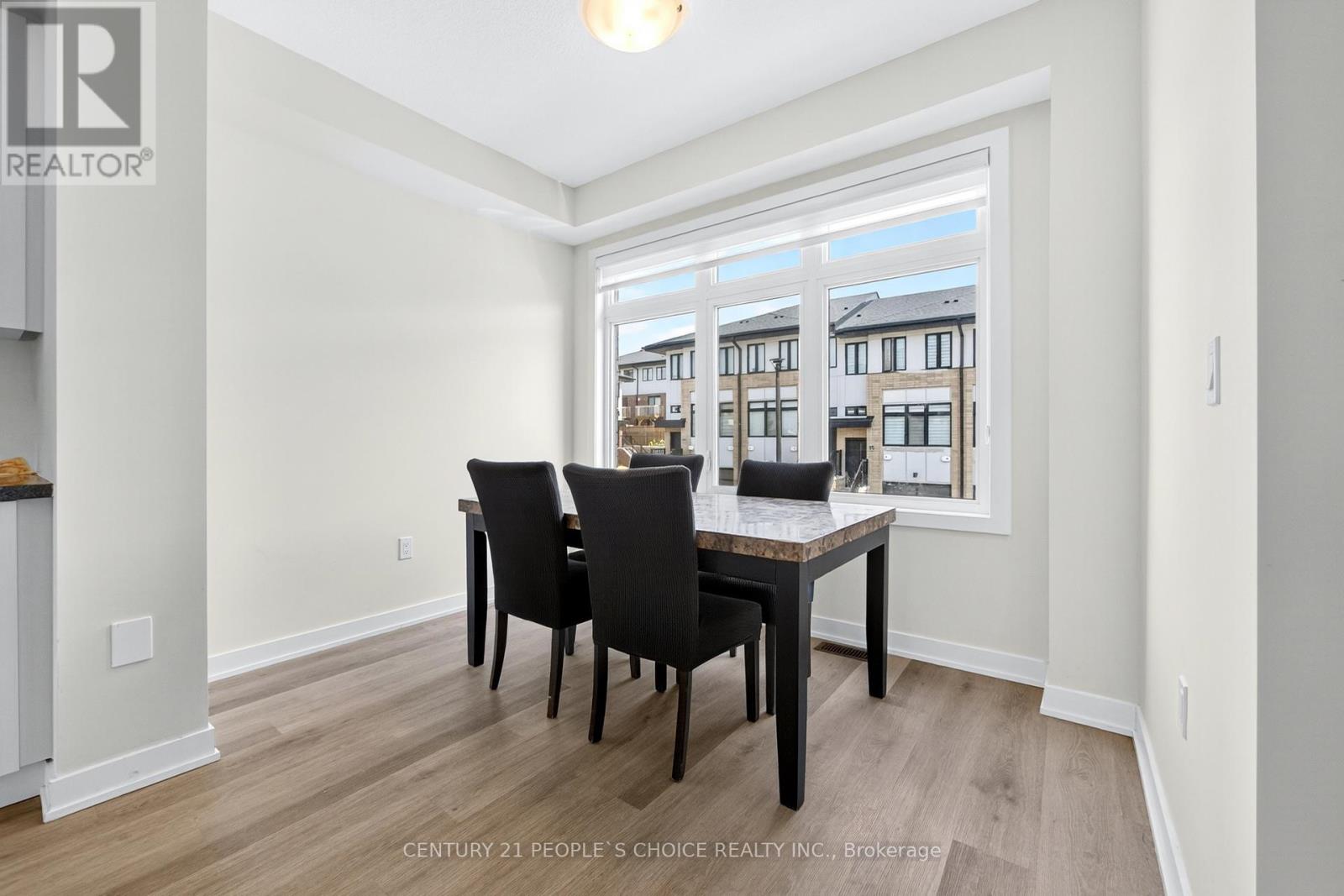 21 - 527 Shaver Road, Hamilton, Ontario L9G 0J1 - Photo 4 - X12521056