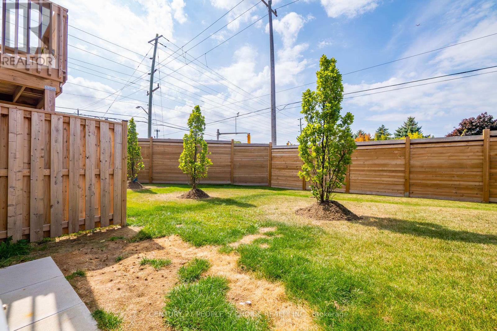 21 - 527 Shaver Road, Hamilton, Ontario L9G 0J1 - Photo 45 - X12521056