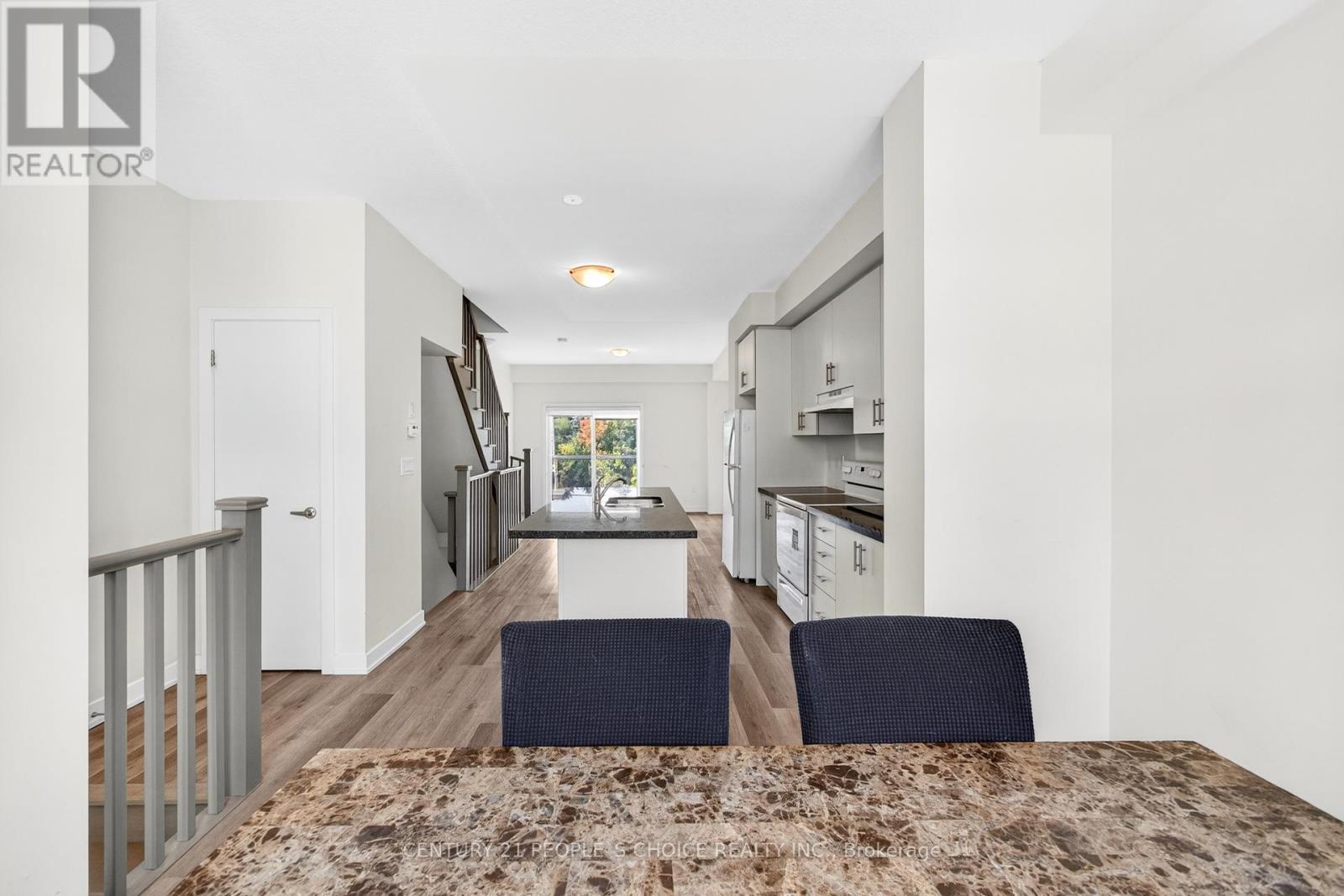 21 - 527 Shaver Road, Hamilton, Ontario L9G 0J1 - Photo 5 - X12521056