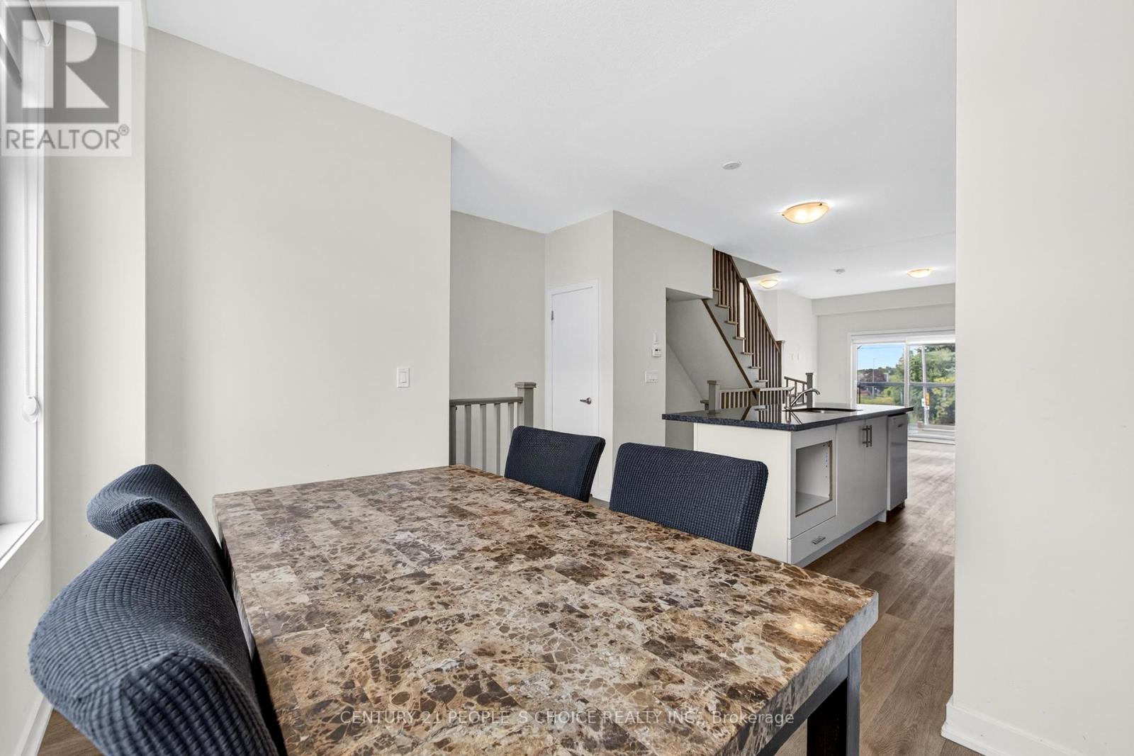 21 - 527 Shaver Road, Hamilton, Ontario L9G 0J1 - Photo 6 - X12521056