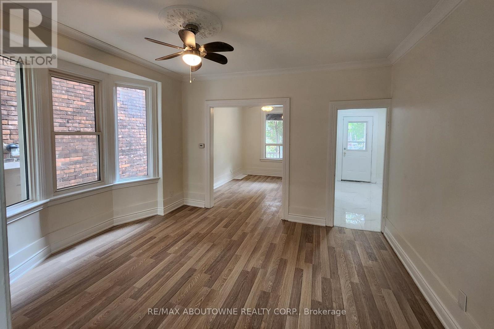 41 Somerset Avenue, Hamilton, Ontario  L8L 2L4 - Photo 4 - X12521082