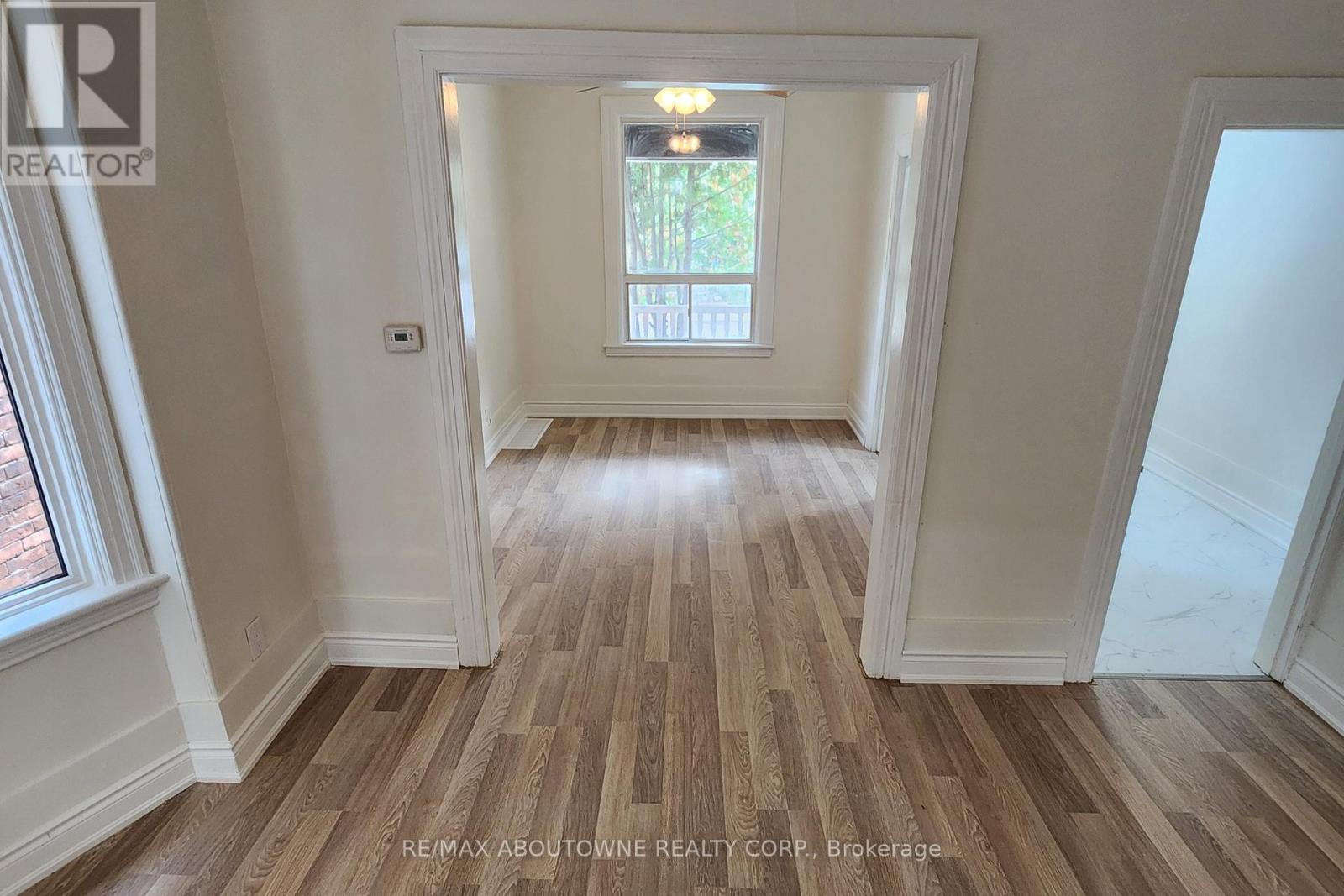 41 Somerset Avenue, Hamilton, Ontario  L8L 2L4 - Photo 5 - X12521082