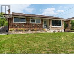 7 KENWOOD CRESCENT, Hamilton, Ontario