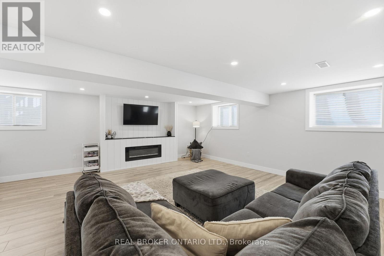 48 Rebecca Drive, Aylmer, Ontario N5H 0A1 - Photo 21 - X12521154