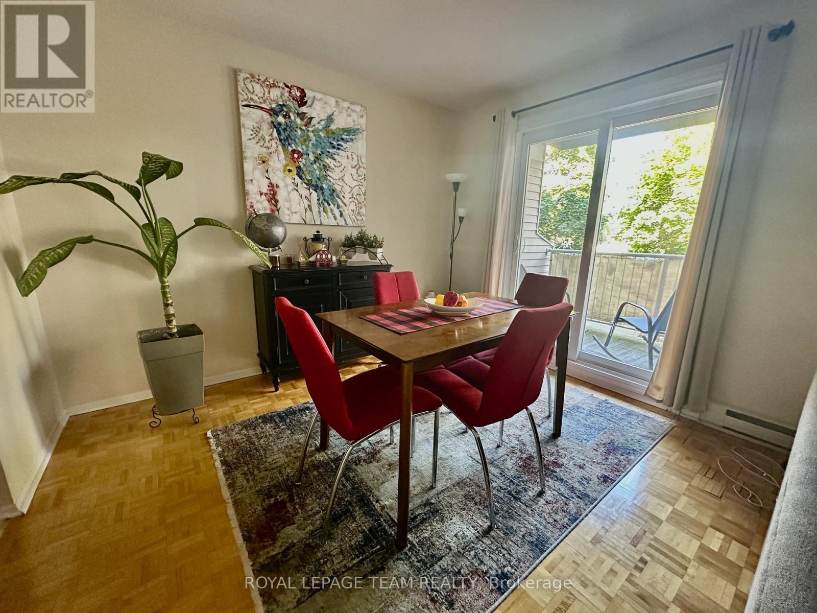 200 - 260 Brittany Drive, Ottawa, Ontario  K1K 4M2 - Photo 10 - X12475328