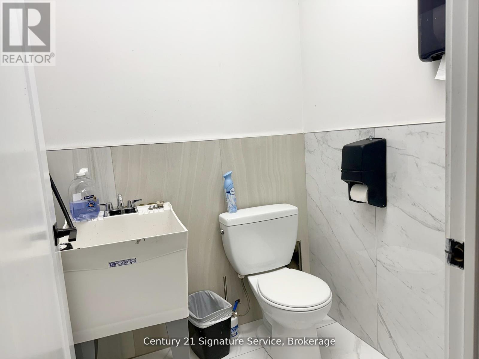 3 - 1050 Britannia Road E, Mississauga, Ontario  L4W 4N9 - Photo 21 - W12521100