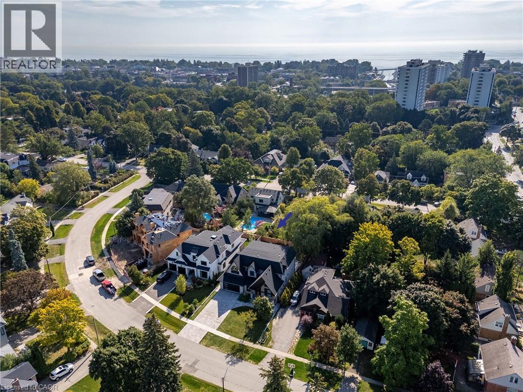 14 Crescent Road, Oakville, Ontario L6K 1W4 - Photo 50 - 40786285