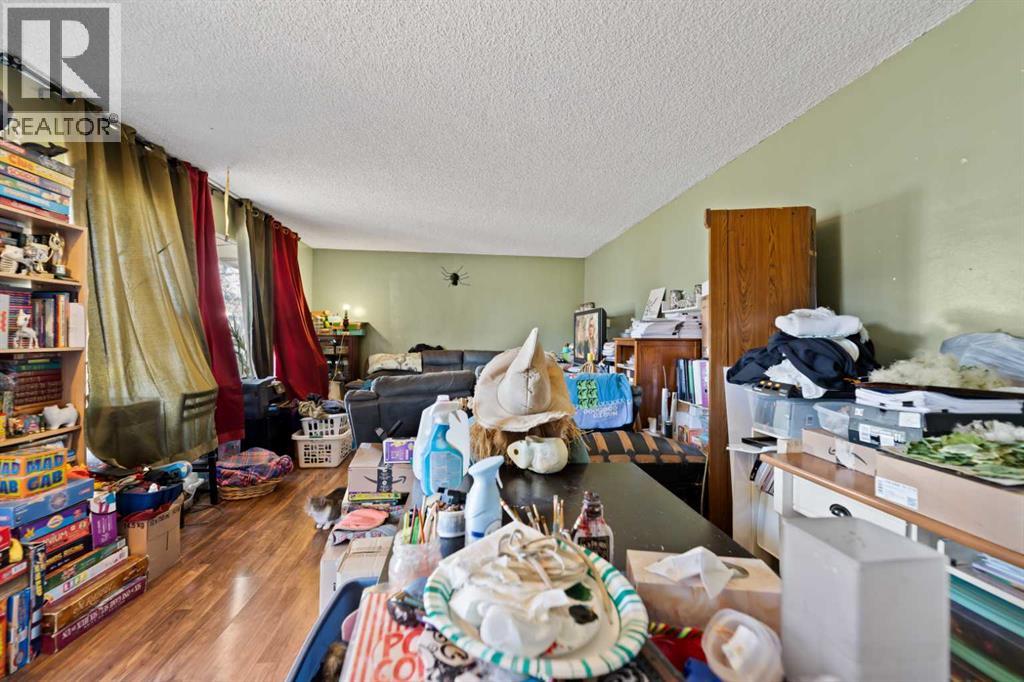 325 Aberdeen Avenue, Carbon, Alberta  T0M 0L0 - Photo 4 - A2266861