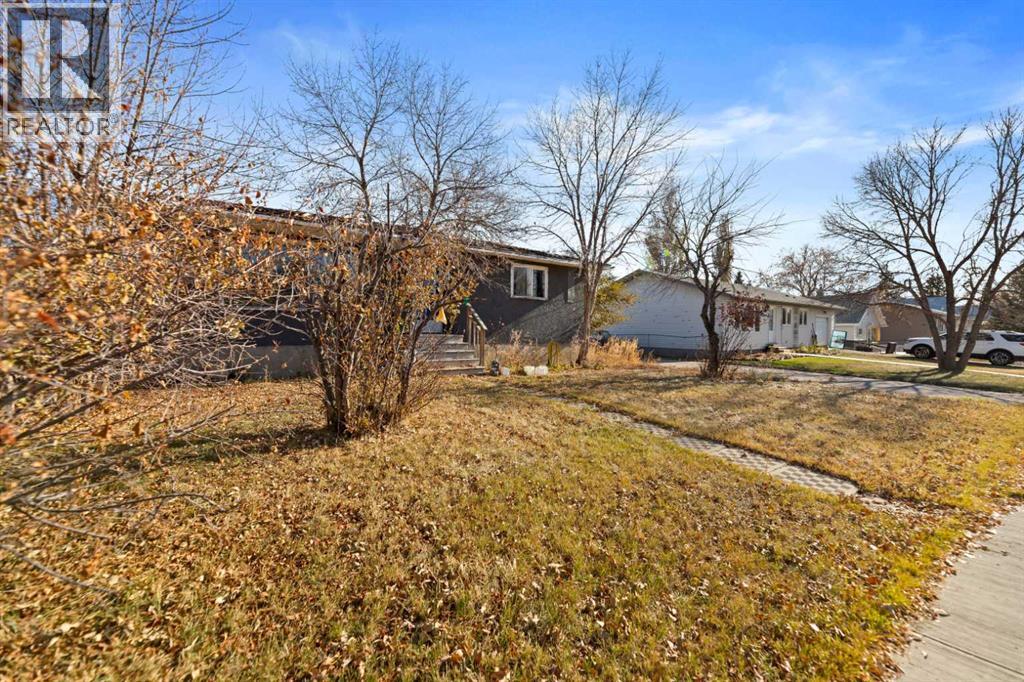 325 Aberdeen Avenue, Carbon, Alberta  T0M 0L0 - Photo 2 - A2266861