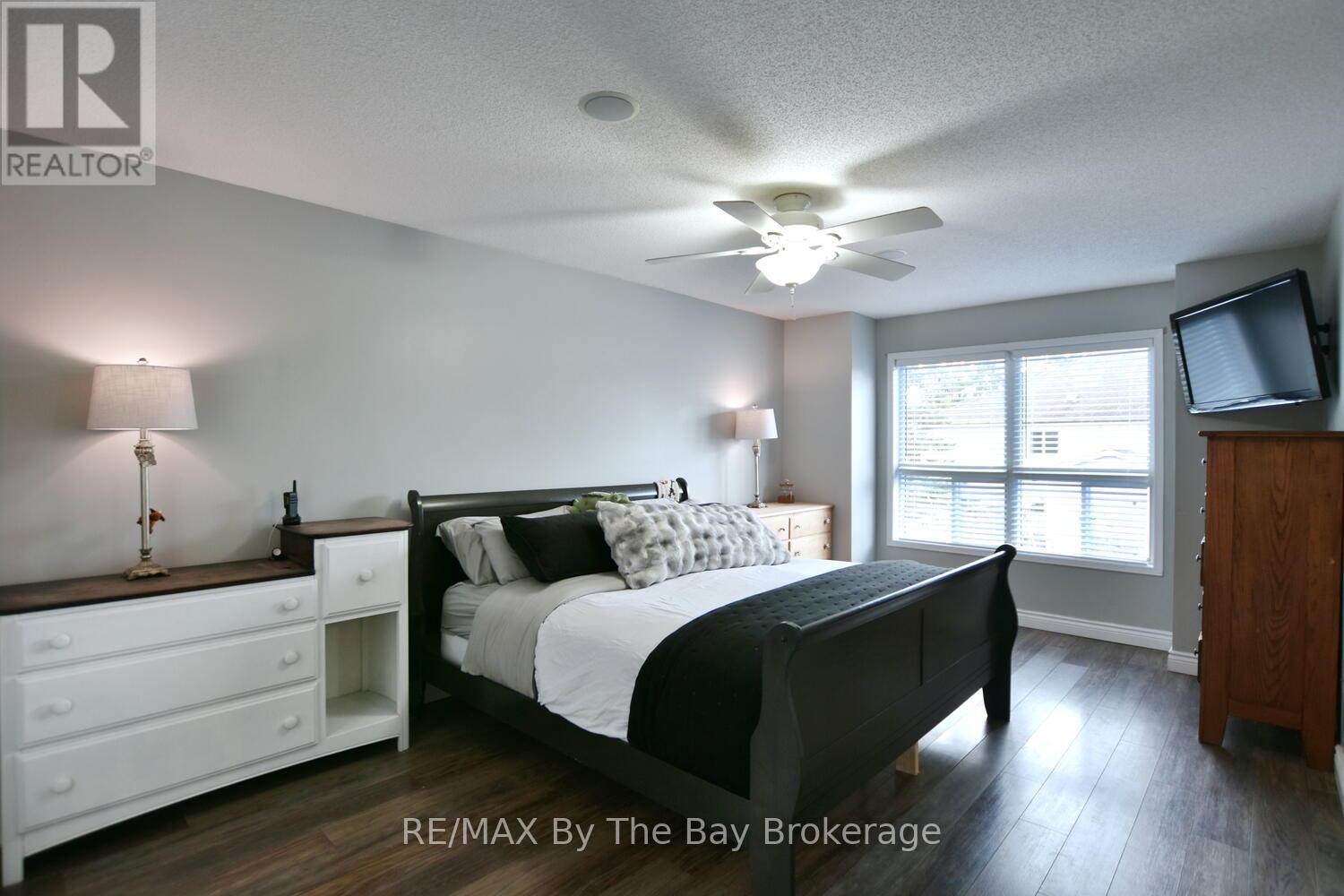 69 Caribou Trail, Wasaga Beach, Ontario L9Z 1N3 - Photo 21 - S12521292