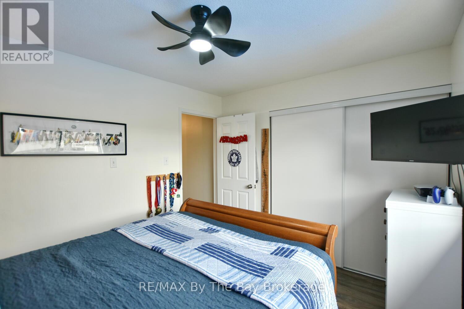 69 Caribou Trail, Wasaga Beach, Ontario L9Z 1N3 - Photo 24 - S12521292