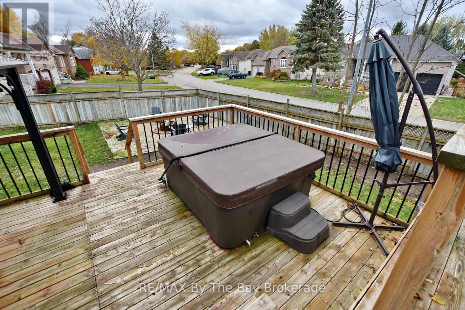 69 Caribou Trail, Wasaga Beach, Ontario L9Z 1N3 - Photo 4 - S12521292